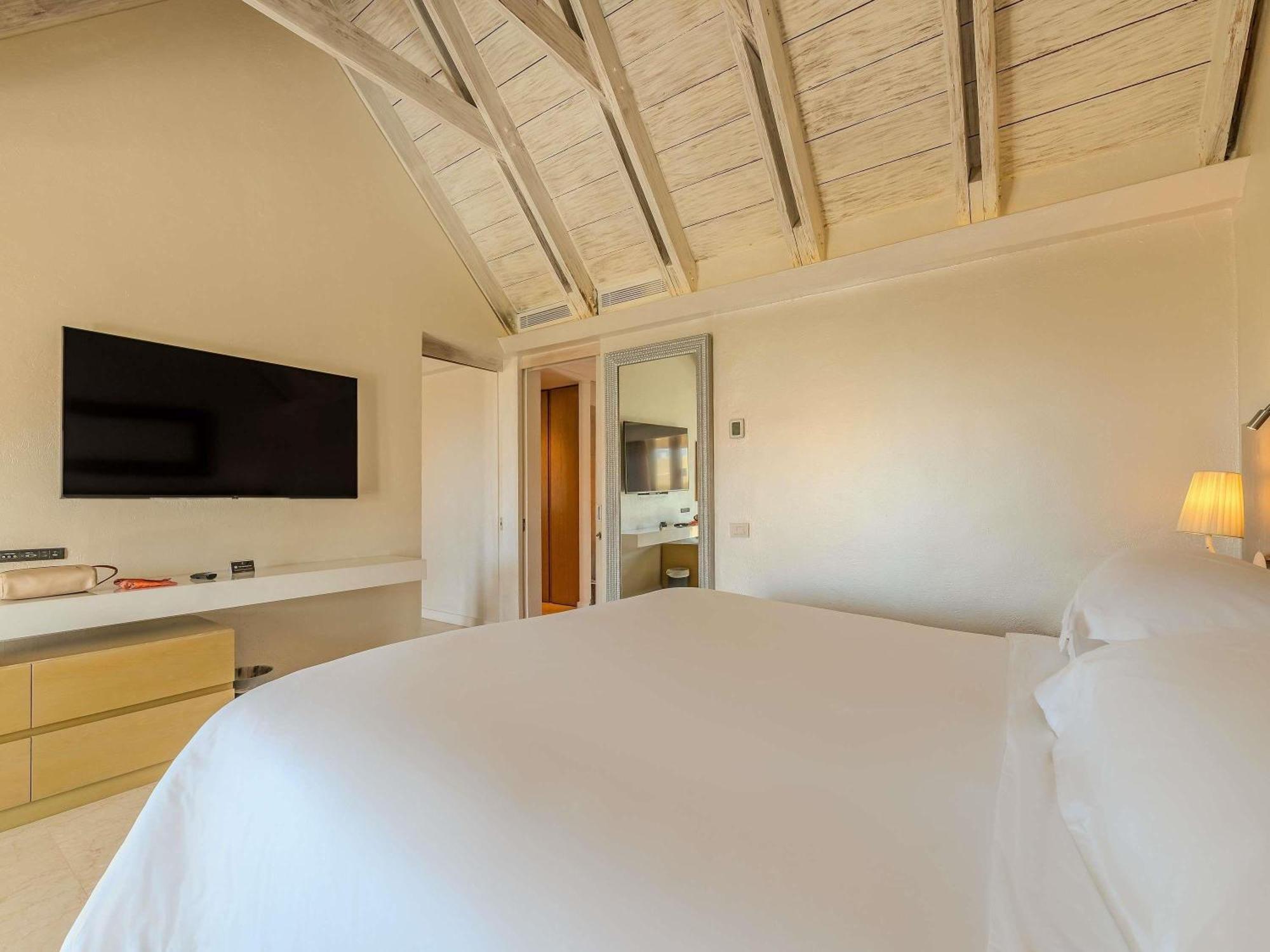 Junior Suite King con Balcone e Vista Oceano - Piano Alto
